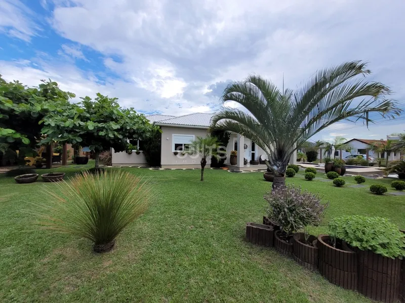 Excelente casa de esquina na praia de Atlântida: 12ª foto da galeria de imagens do imóvel