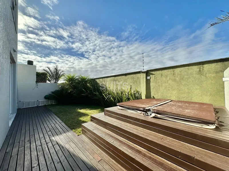 Excelente sobrado à venda no condomínio Las Palmas: 27ª foto da galeria de imagens do imóvel