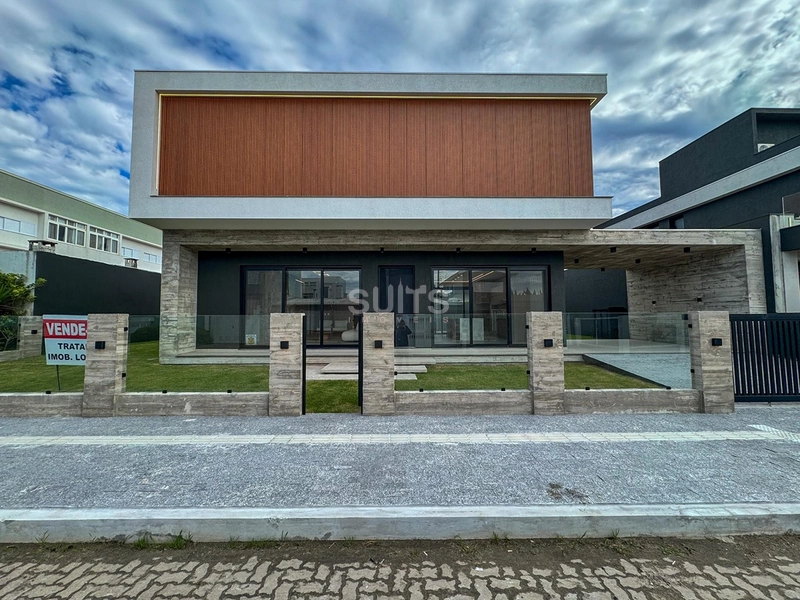 Excelente sobrado à venda em Atlântida : 1ª foto da galeria de imagens do imóvel