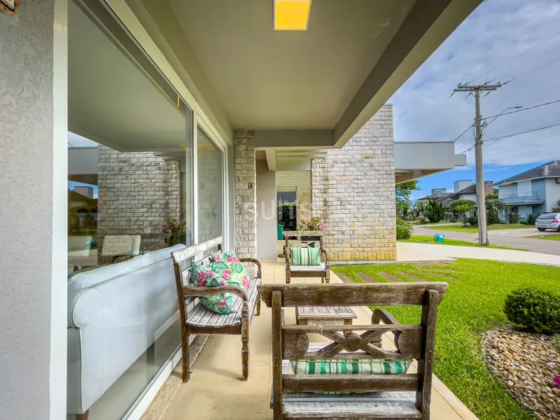 Linda casa fundos área verde no Condomínio Ventura em Xangri-Lá: 3ª foto da galeria de imagens do imóvel