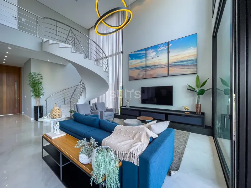 Um incrível sobrado beira lago localizado no condomínio Malibu: 8ª foto da galeria de imagens do imóvel