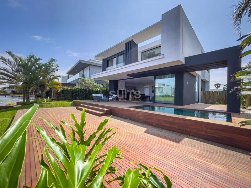 Um incrível sobrado beira lago localizado no condomínio Malibu: 24ª foto da galeria de imagens do imóvel