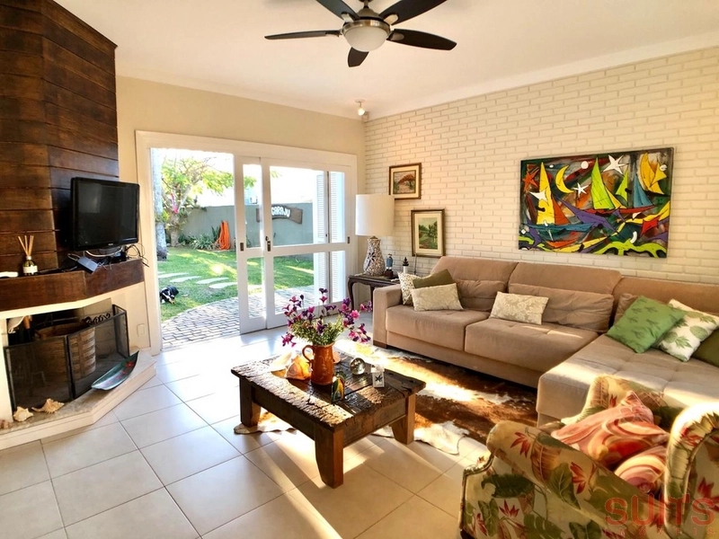 Excelente casa com 02 terrenos na praia de Atlântida: 4ª foto da galeria de imagens do imóvel