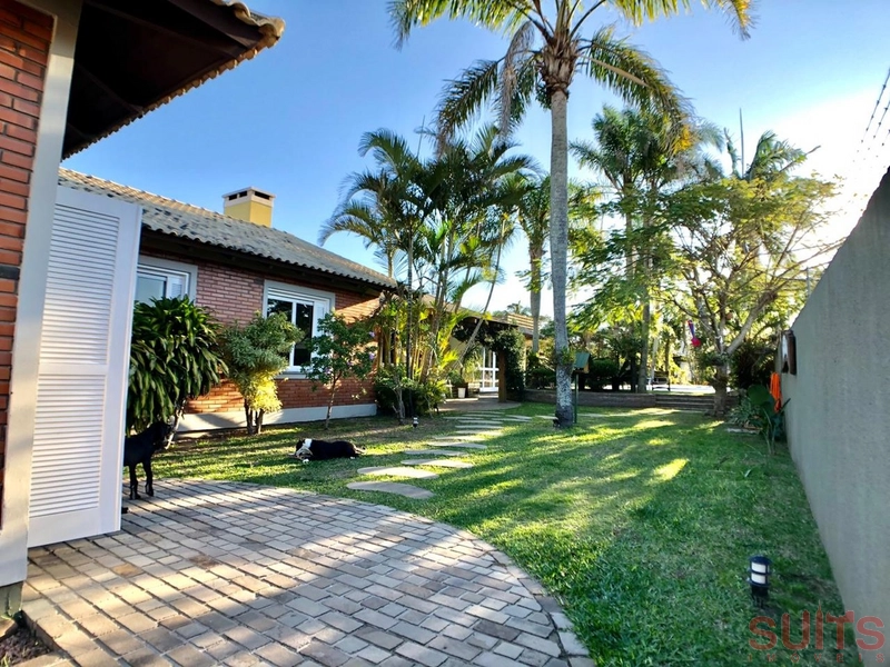 Excelente casa com 02 terrenos na praia de Atlântida: 32ª foto da galeria de imagens do imóvel