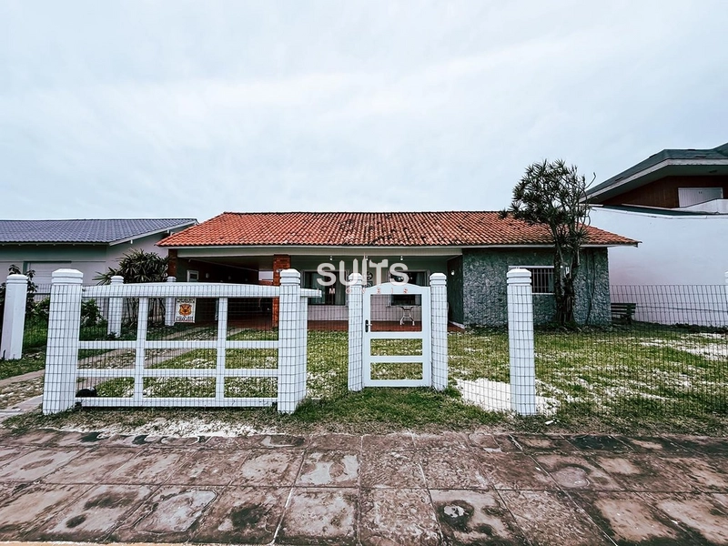 Excelente casa à venda em Atlântida : 3ª foto da galeria de imagens do imóvel
