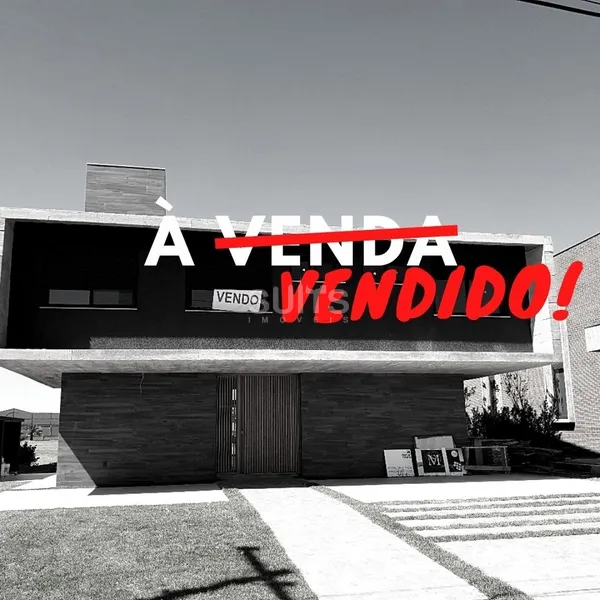 Sobrado  alto padrão beira-lago no Condomínio Celebration: 1ª foto da galeria de imagens do imóvel