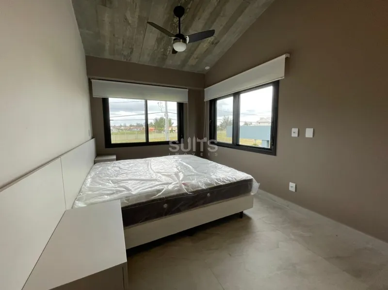 Sobrado  alto padrão beira-lago no Condomínio Celebration: 25ª foto da galeria de imagens do imóvel