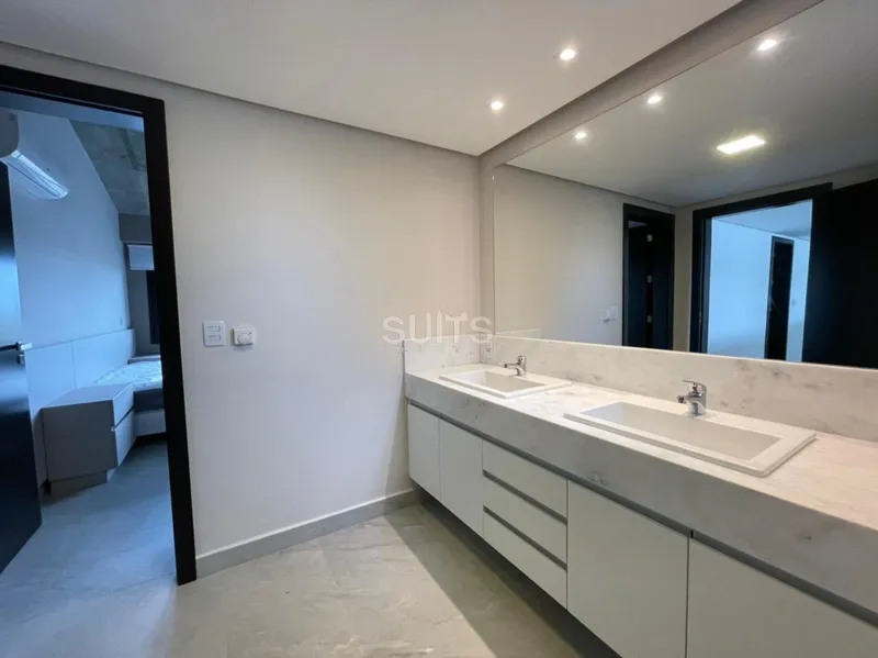 Sobrado  alto padrão beira-lago no Condomínio Celebration: 27ª foto da galeria de imagens do imóvel