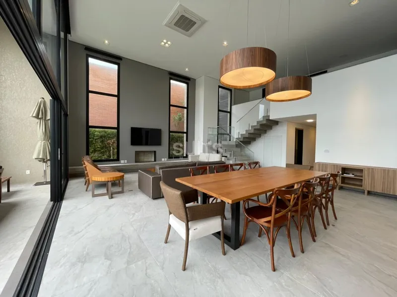 Sobrado  alto padrão beira-lago no Condomínio Celebration: 9ª foto da galeria de imagens do imóvel