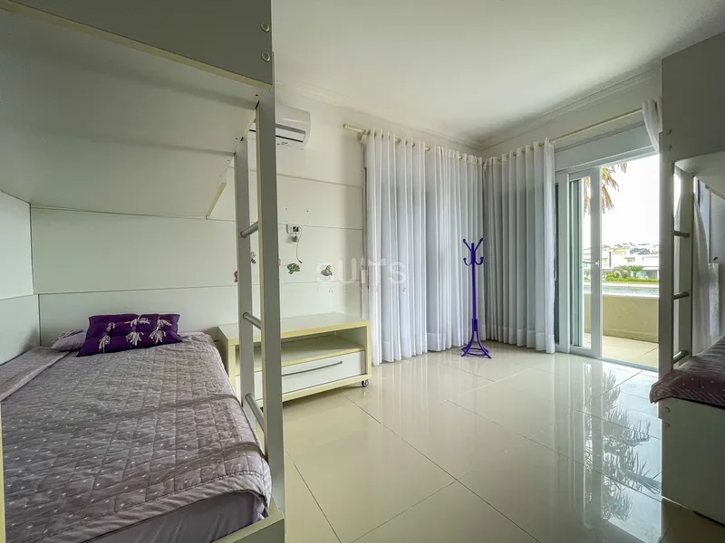 Belo sobrado no condomínio Bosques de Atlântida: 23ª foto da galeria de imagens do imóvel