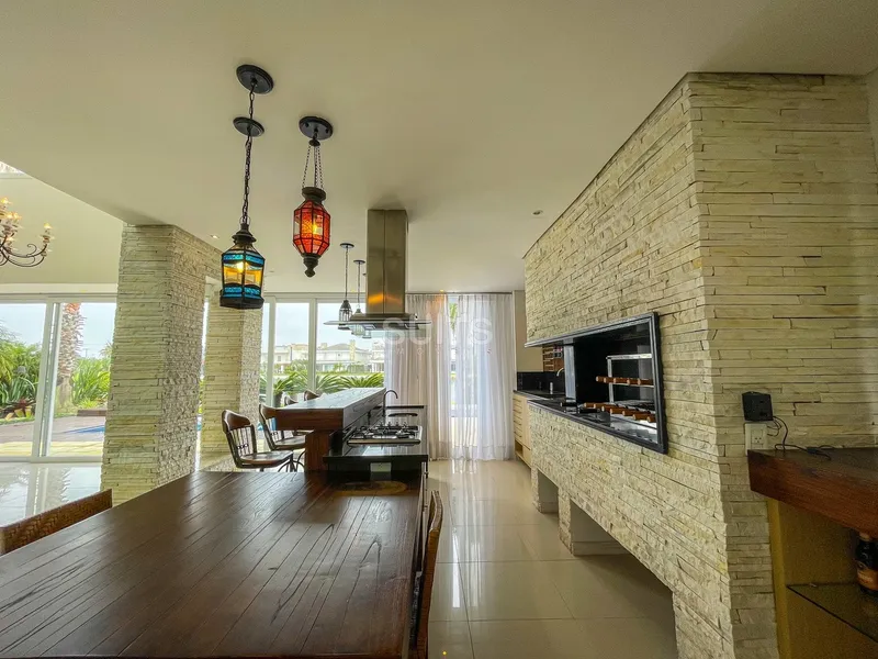 Belo sobrado no condomínio Bosques de Atlântida: 9ª foto da galeria de imagens do imóvel