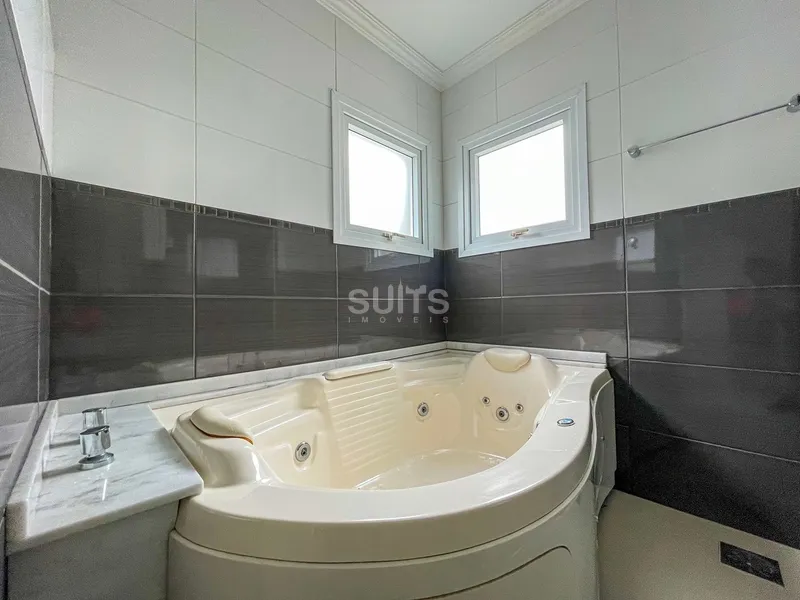 Belo sobrado no condomínio Bosques de Atlântida: 33ª foto da galeria de imagens do imóvel