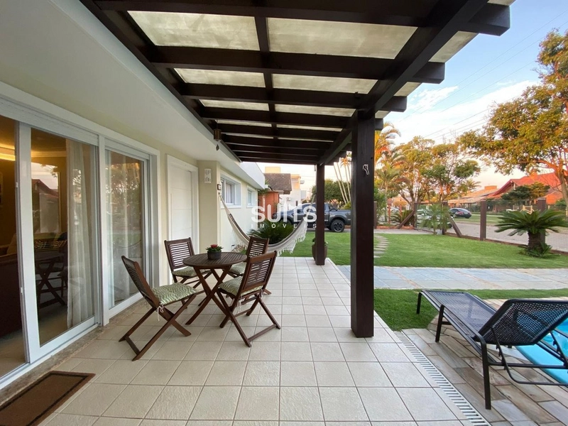 Excelente casa muito bem localizada na praia de Atlântida: 4ª foto da galeria de imagens do imóvel