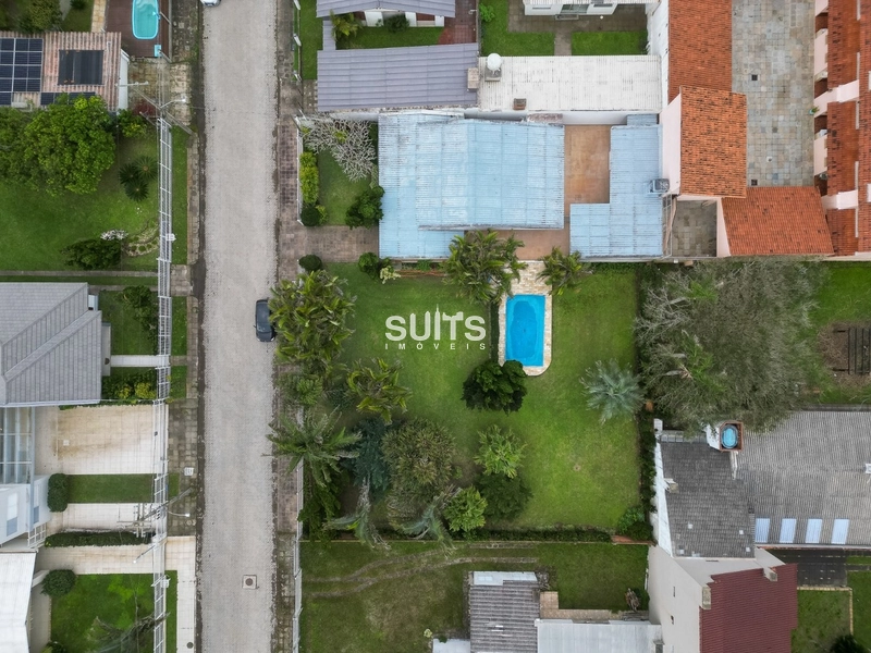 Casa térrea em 3 terrenos, à venda no centro de Xangri-lá!: 8ª foto da galeria de imagens do imóvel