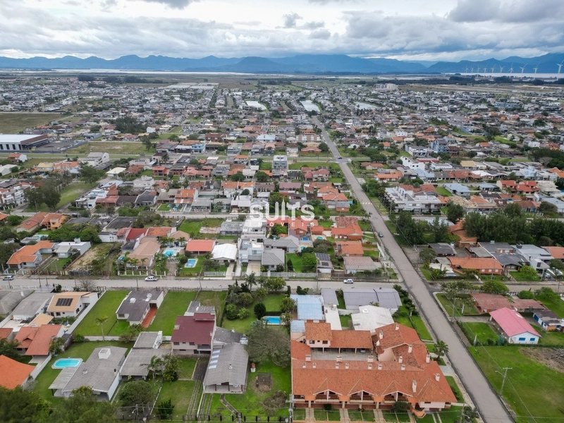 Casa térrea em 3 terrenos, à venda no centro de Xangri-lá!: 5ª foto da galeria de imagens do imóvel