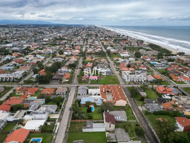 Casa térrea em 3 terrenos, à venda no centro de Xangri-lá!: 4ª foto da galeria de imagens do imóvel