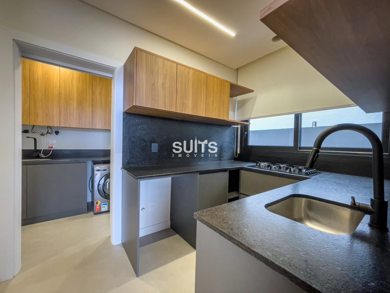 Mansão nas margens do lago no condomínio Sense: 24ª foto da galeria de imagens do imóvel