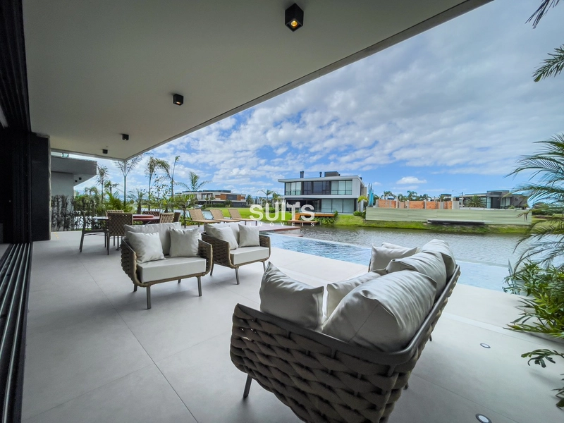 Mansão nas margens do lago no condomínio Sense: 31ª foto da galeria de imagens do imóvel