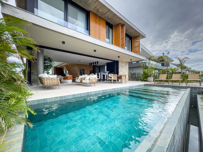 Mansão nas margens do lago no condomínio Sense: 42ª foto da galeria de imagens do imóvel