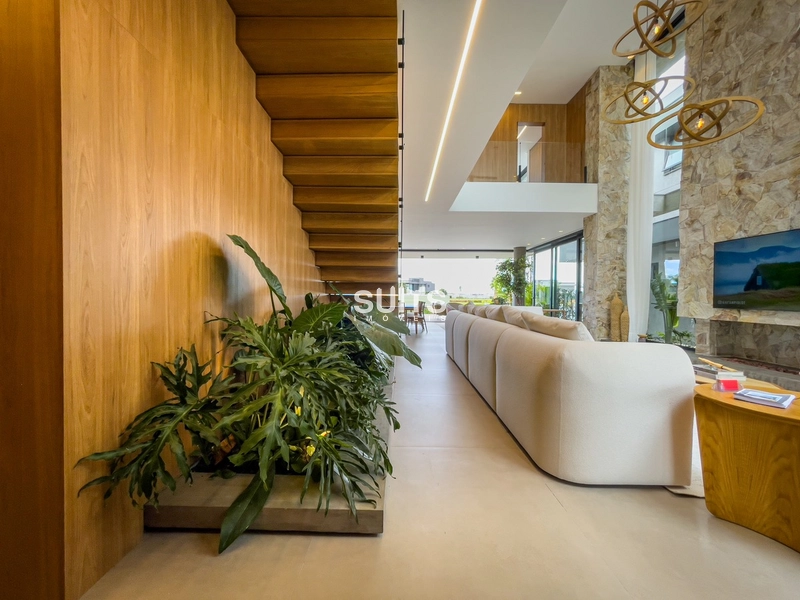 Mansão nas margens do lago no condomínio Sense: 5ª foto da galeria de imagens do imóvel