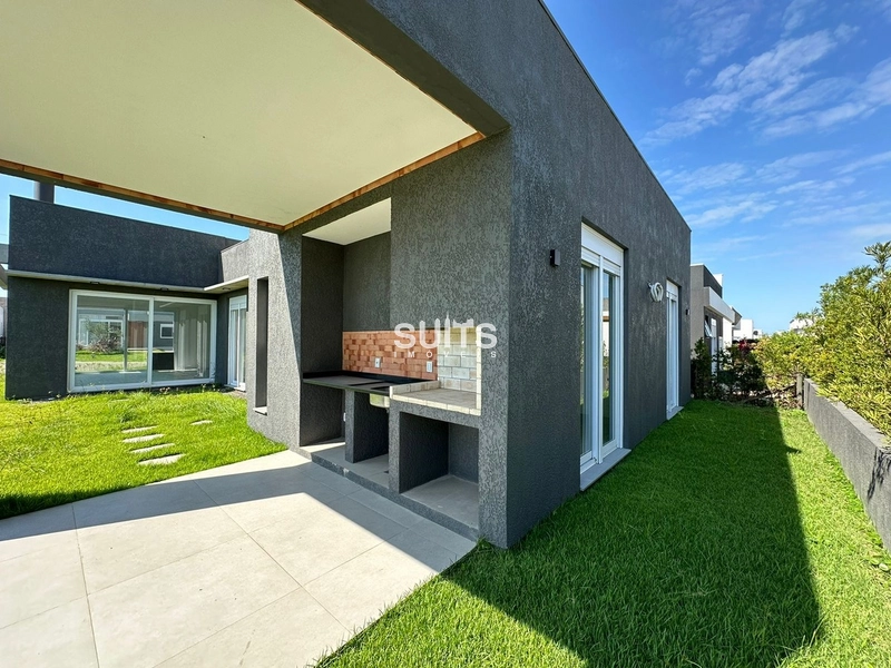 Excelente casa no condomínio Dubai em Capão da Canoa: 3ª foto da galeria de imagens do imóvel