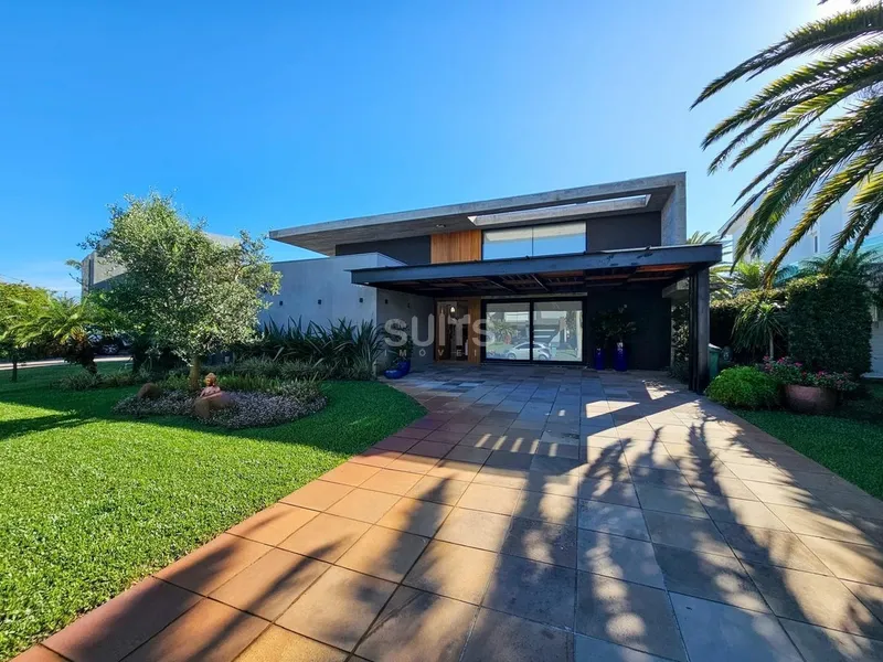 Linda casa mobiliada e decorada no Condomínio Enseada: 2ª foto da galeria de imagens do imóvel