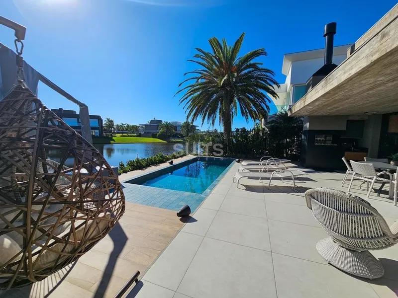 Linda casa mobiliada e decorada no Condomínio Enseada: 30ª foto da galeria de imagens do imóvel