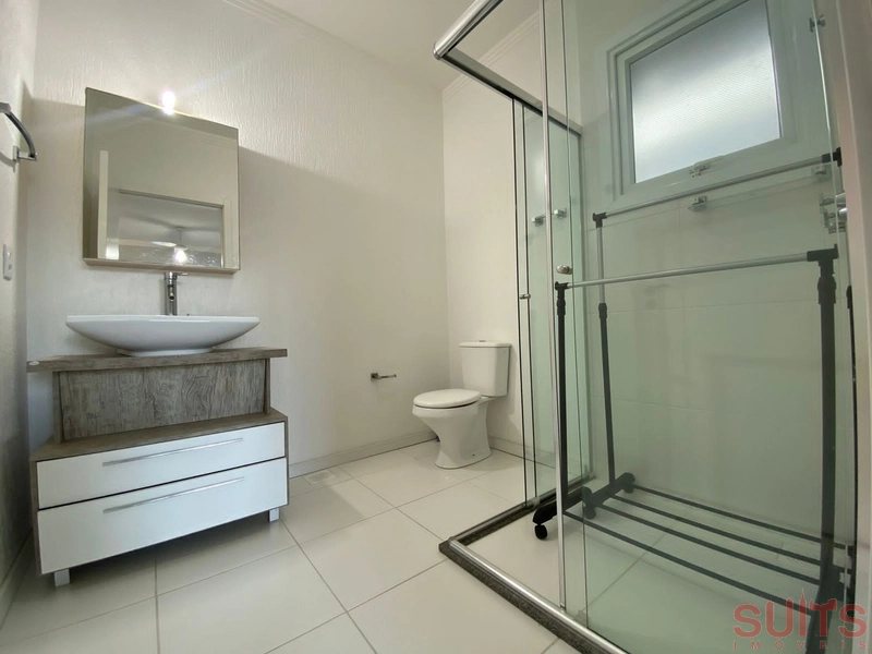 Excelente sobrado beira lago no condomínio Enseada: 20ª foto da galeria de imagens do imóvel