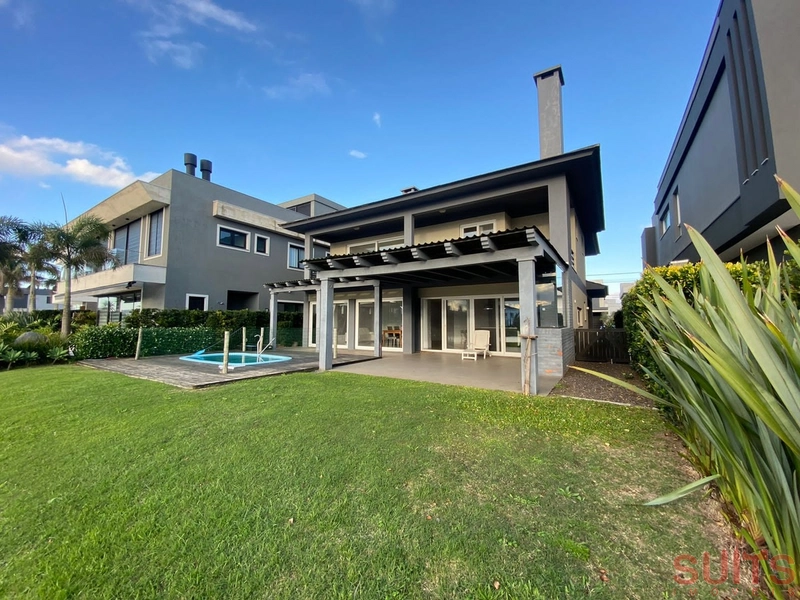 Excelente sobrado beira lago no condomínio Enseada: 24ª foto da galeria de imagens do imóvel