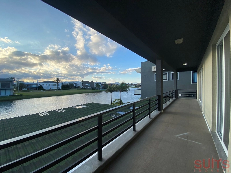 Excelente sobrado beira lago no condomínio Enseada: 10ª foto da galeria de imagens do imóvel