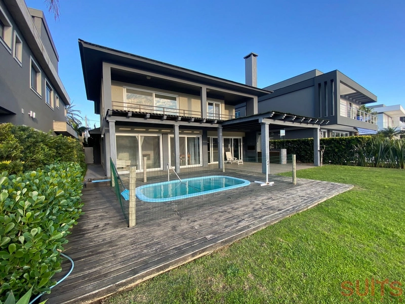 Excelente sobrado beira lago no condomínio Enseada: 23ª foto da galeria de imagens do imóvel