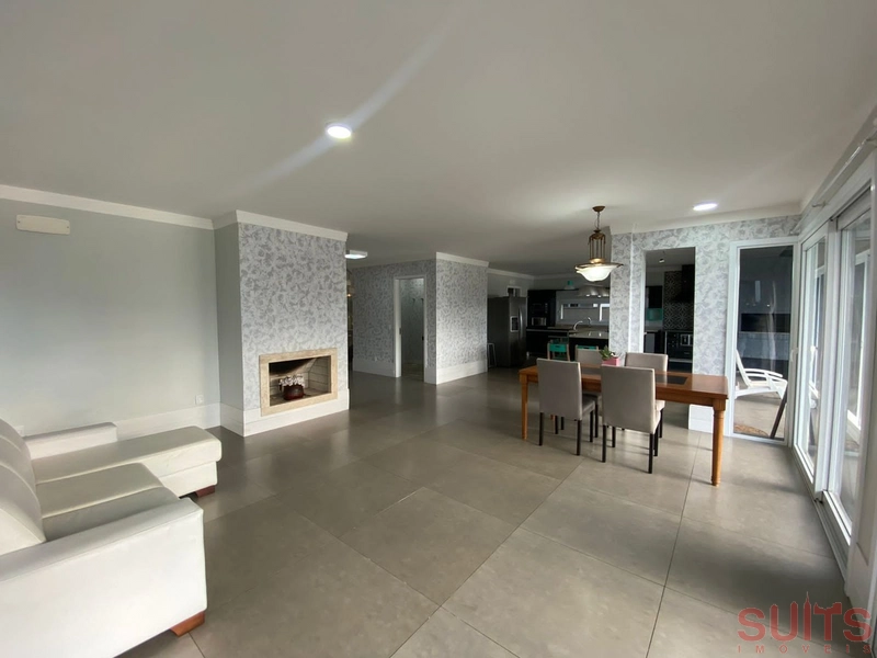 Excelente sobrado beira lago no condomínio Enseada: 7ª foto da galeria de imagens do imóvel