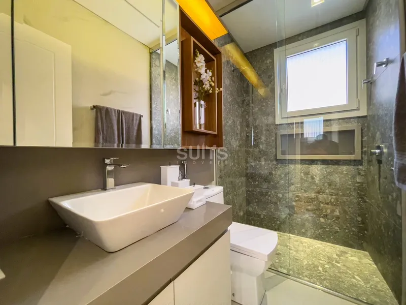 Incrível mansão mobiliada e decorada no condomínio Enseada: 55ª foto da galeria de imagens do imóvel