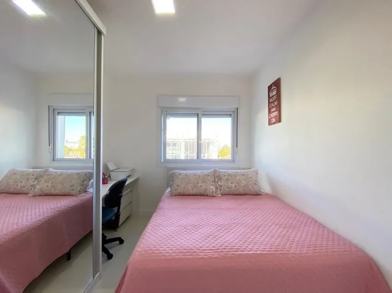 Linda cobertura beira lago no condomínio Rossi Atlântida: 20ª foto da galeria de imagens do imóvel