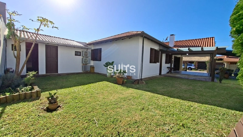 Casa em 2 terrenos, mobiliada e decorada.: 3ª foto da galeria de imagens do imóvel