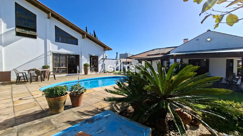 Casa em 2 terrenos, mobiliada e decorada.: 4ª foto da galeria de imagens do imóvel