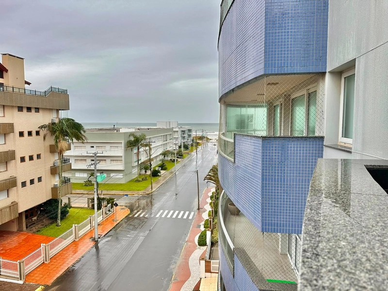 Cobertura com vista para o mar no centro de Atlântida : 5ª foto da galeria de imagens do imóvel