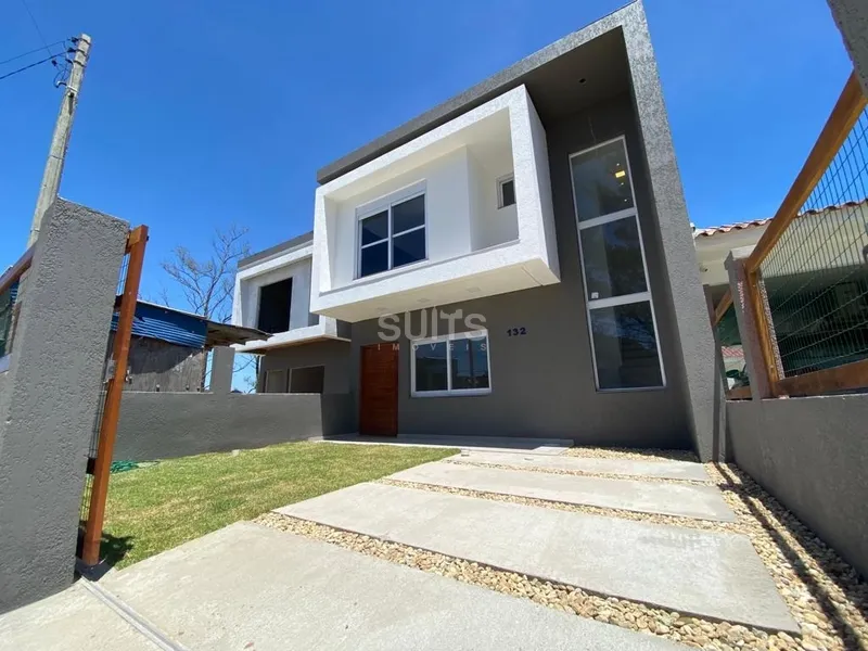 Ótimo sobrado junto ao  mar na praia do Arpoador em Xangri-Lá: 1ª foto da galeria de imagens do imóvel