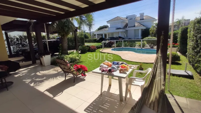 Lindo sobrado à venda no condomínio Lagos Park em Atlântida: 4ª foto da galeria de imagens do imóvel