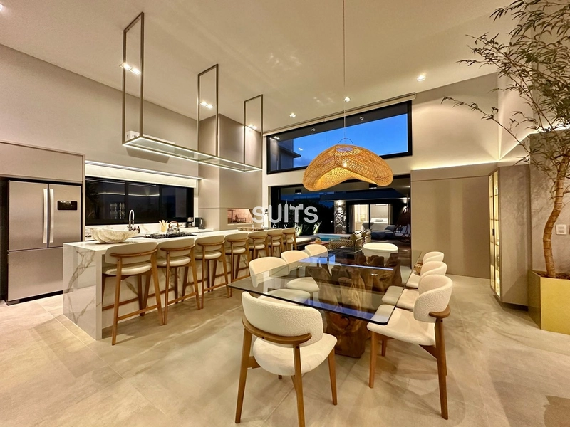 Excelente casa mobiliada e decorada à venda no condomínio Sea Coast: 3ª foto da galeria de imagens do imóvel