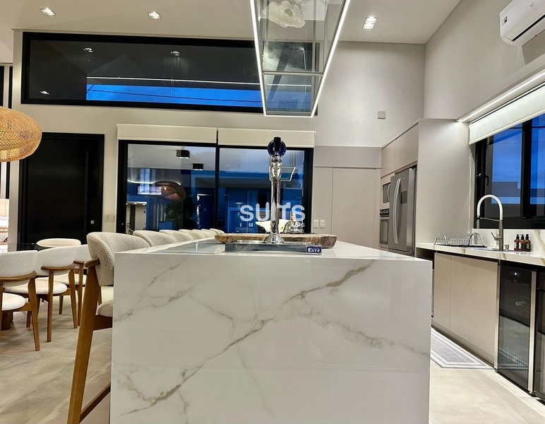 Excelente casa mobiliada e decorada à venda no condomínio Sea Coast: 4ª foto da galeria de imagens do imóvel