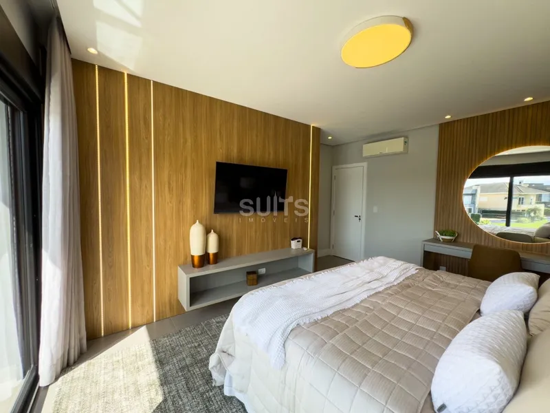 Mansão beira lago com padrão AAA no condomínio Enseada: 48ª foto da galeria de imagens do imóvel