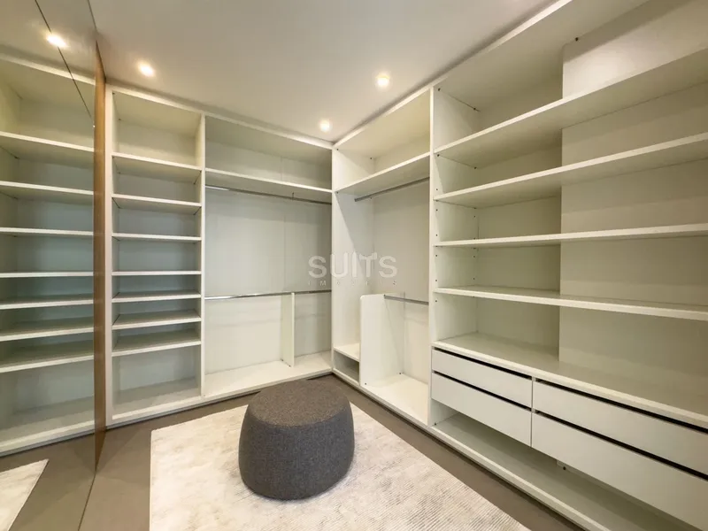 Mansão beira lago com padrão AAA no condomínio Enseada: 50ª foto da galeria de imagens do imóvel