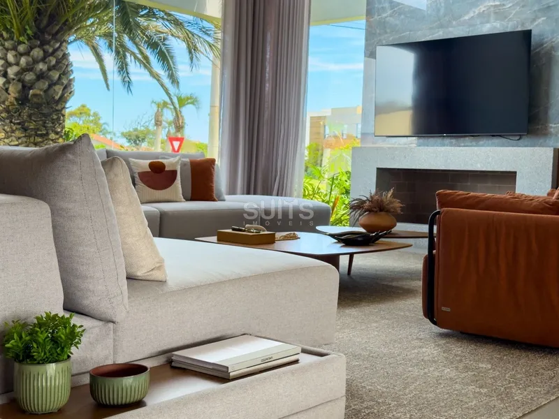 Mansão beira lago com padrão AAA no condomínio Enseada: 7ª foto da galeria de imagens do imóvel