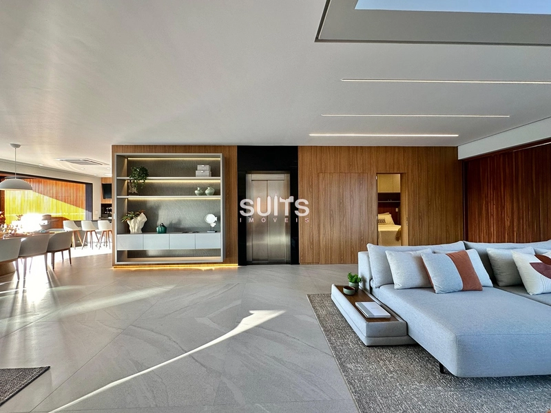 Mansão beira lago com padrão AAA no condomínio Enseada: 5ª foto da galeria de imagens do imóvel