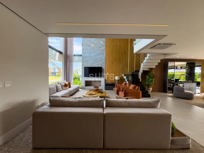 Mansão beira lago com padrão AAA no condomínio Enseada: 5ª foto da galeria de imagens do imóvel