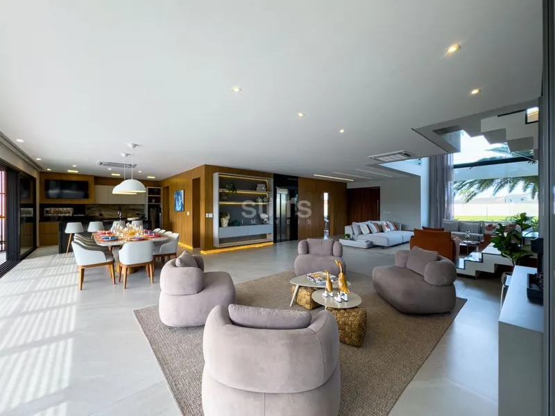 Mansão beira lago com padrão AAA no condomínio Enseada: 11ª foto da galeria de imagens do imóvel