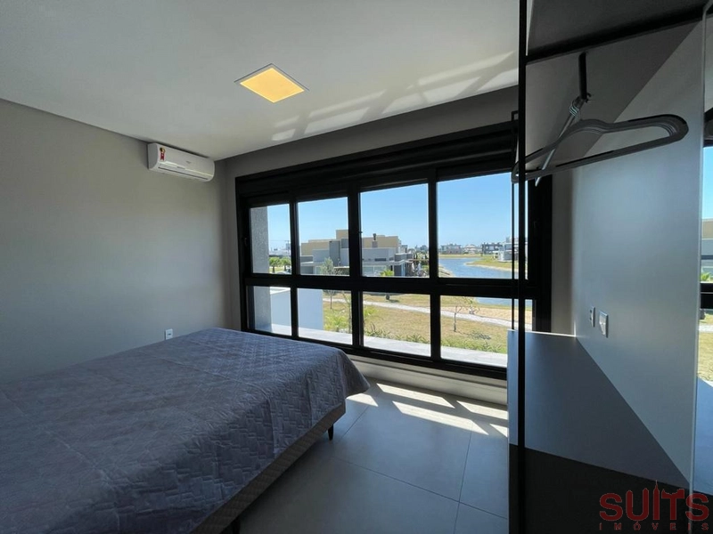 Excelente sobrado com vista para o lago no condomínio Riviera: 14ª foto da galeria de imagens do imóvel