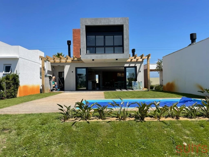 Excelente sobrado com vista para o lago no condomínio Riviera: 20ª foto da galeria de imagens do imóvel