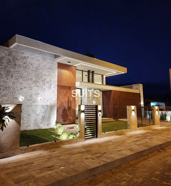 Incrível casa à venda na praia de Atlântida em Xangri-Lá: 2ª foto da galeria de imagens do imóvel